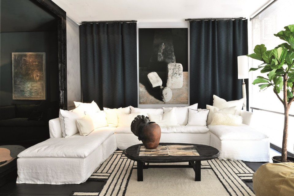 Inside Gallery N°10